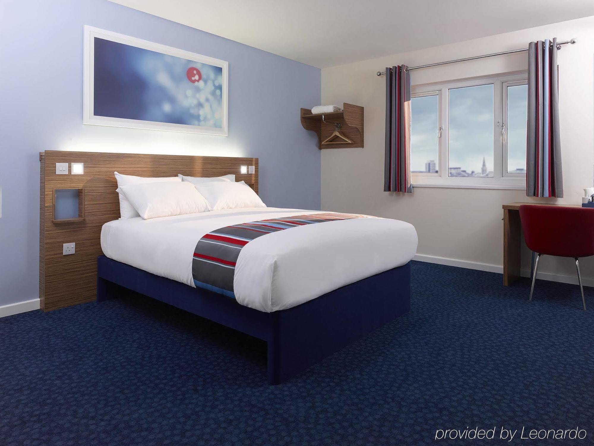 Travelodge Aberdeen Airport מראה חיצוני תמונה