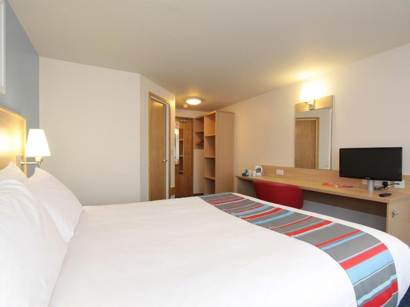 Travelodge Aberdeen Airport מראה חיצוני תמונה