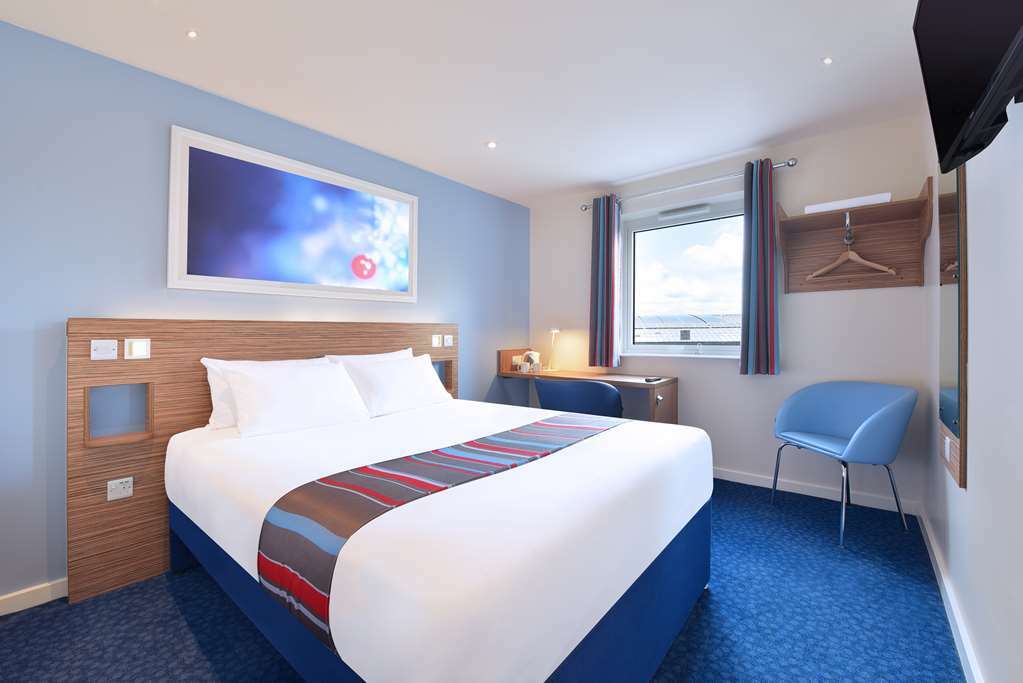 Travelodge Aberdeen Airport חדר תמונה